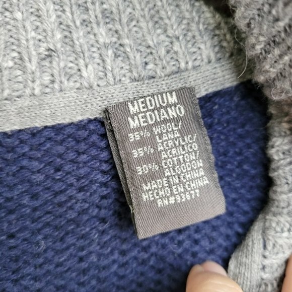 ST.JOHN’S Bay Wool Fair Isle Sweater Medium Navy Snowflake Half Zip Pullover - Picture 7 of 10